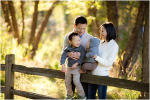 Chicago Lifestyle Family Photographer in Winnemac Park for Fall Photos