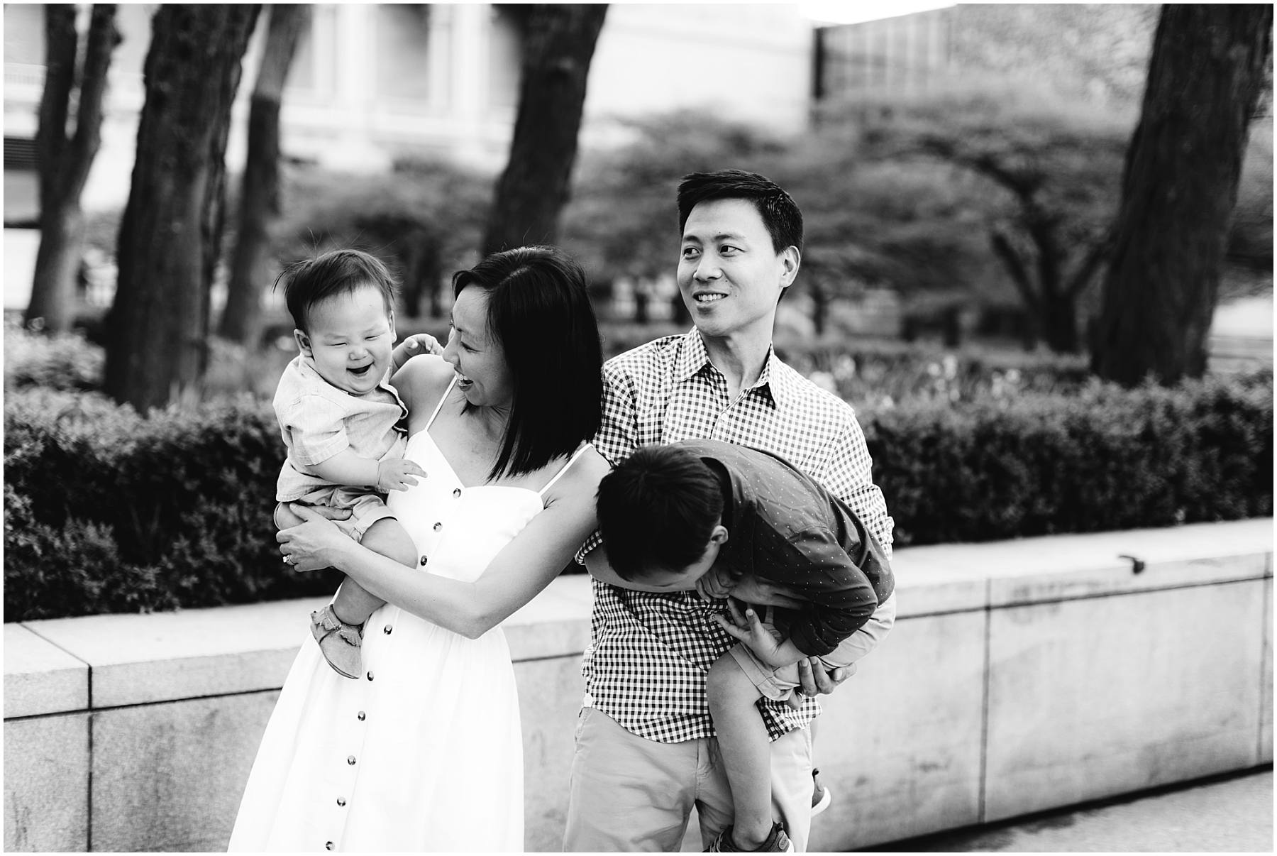 Chicago Lifestyle Family Photographer at Lurie Garden and Art Institute